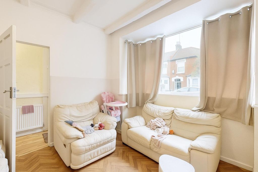 Property photo 2 of 5 Property For Sale At Upton Park, E13, By Barrain L