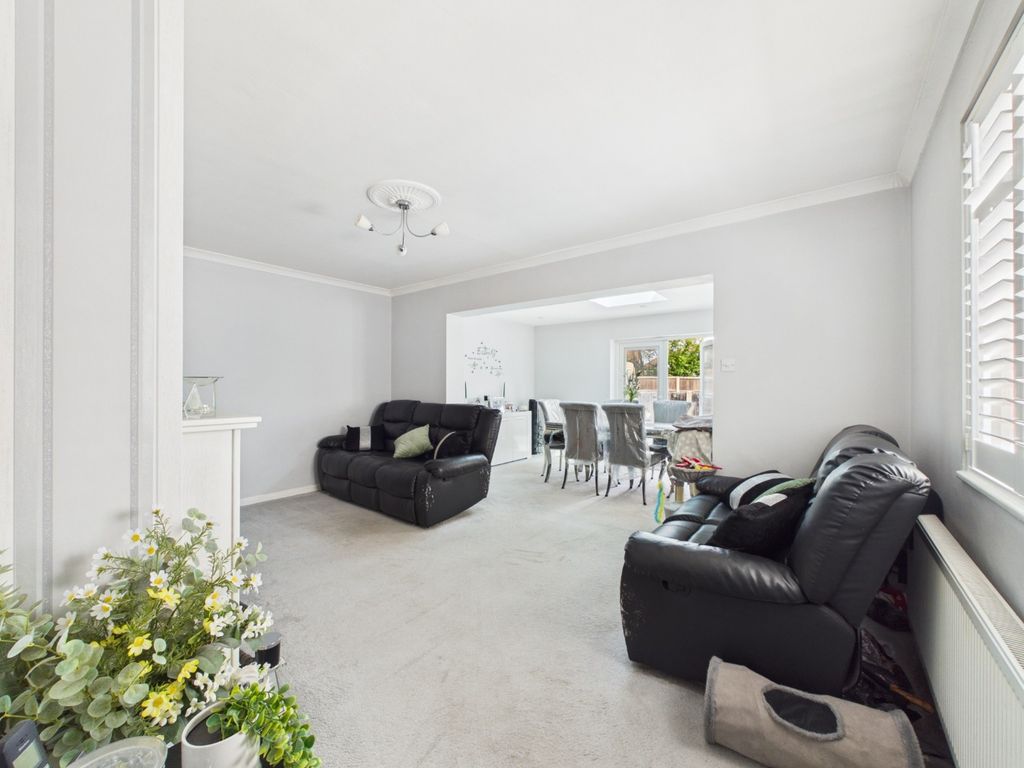 Property photo 3 of 24 5163703