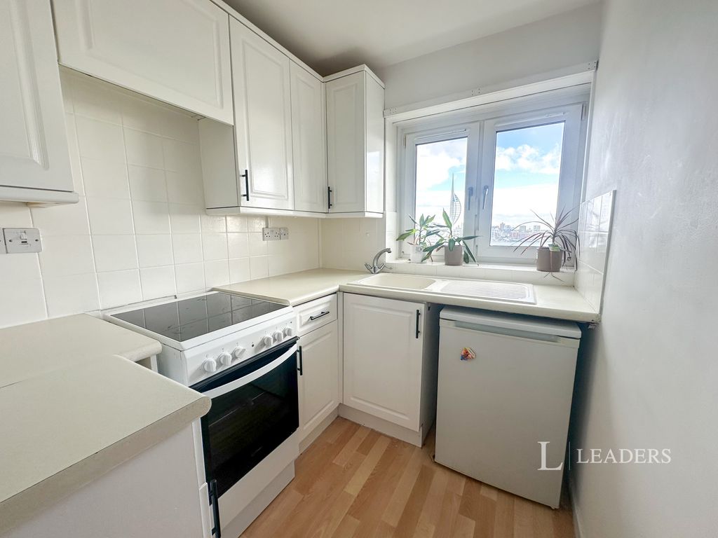 Property photo 1 of 8 Pbox-Img.Jpg