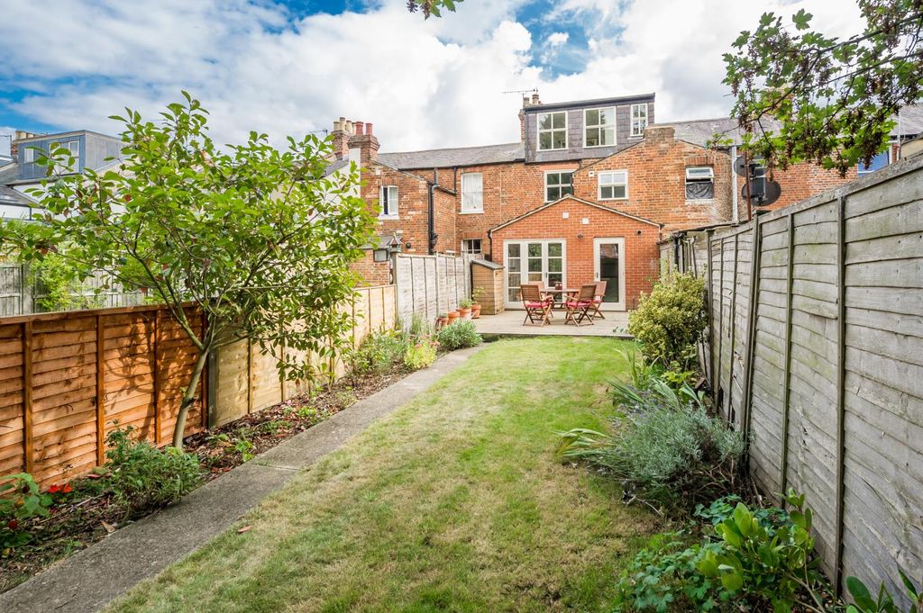 Property photo 2 of 16 Garden