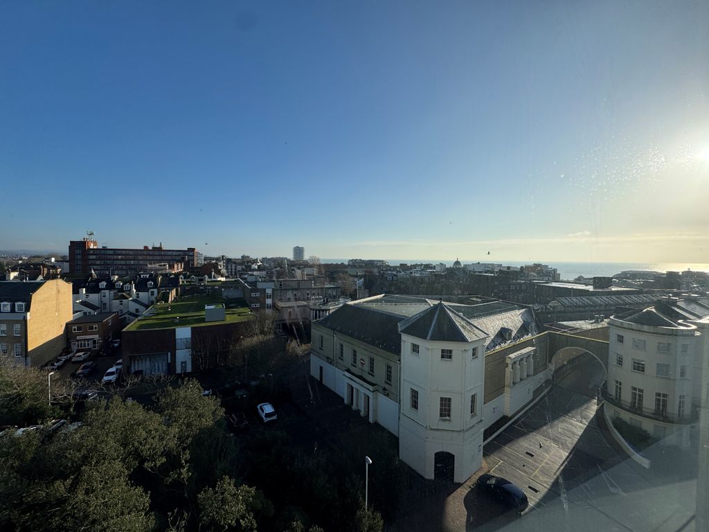 Property photo 3 of 11