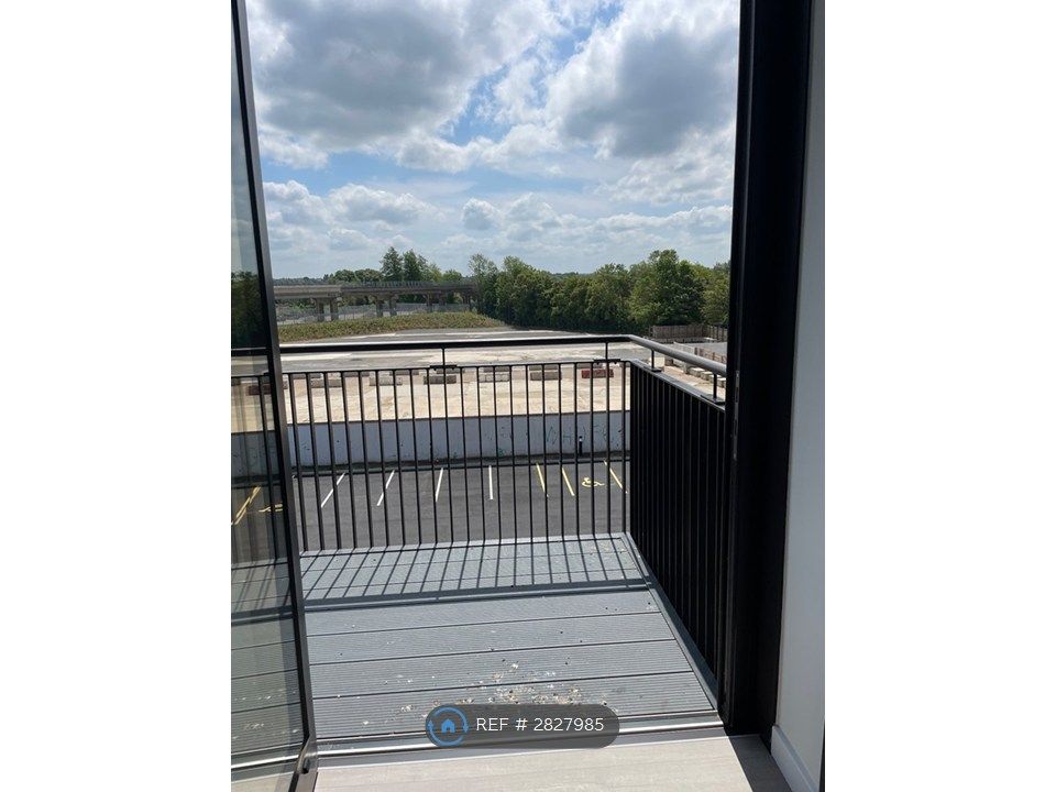 Property photo 3 of 14 Balcony