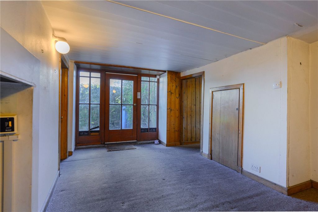 Property photo 2 of 32 Picture No. 06