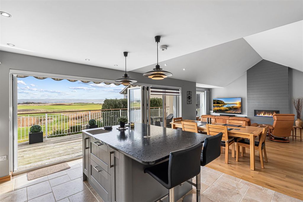 Property photo 1 of 33 Kitchen