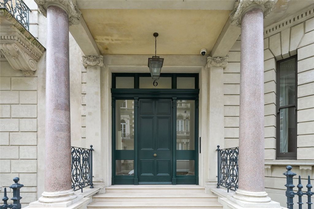 Property photo 2 of 24 Picture No. 31