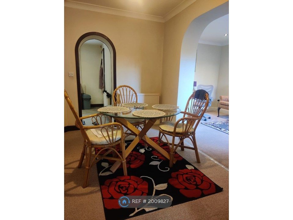 Property photo 3 of 16 Dining Room