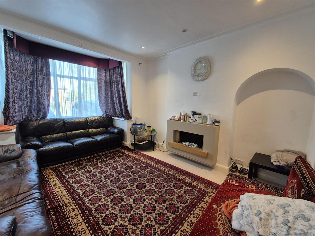 Property photo 3 of 17 6.Jpg