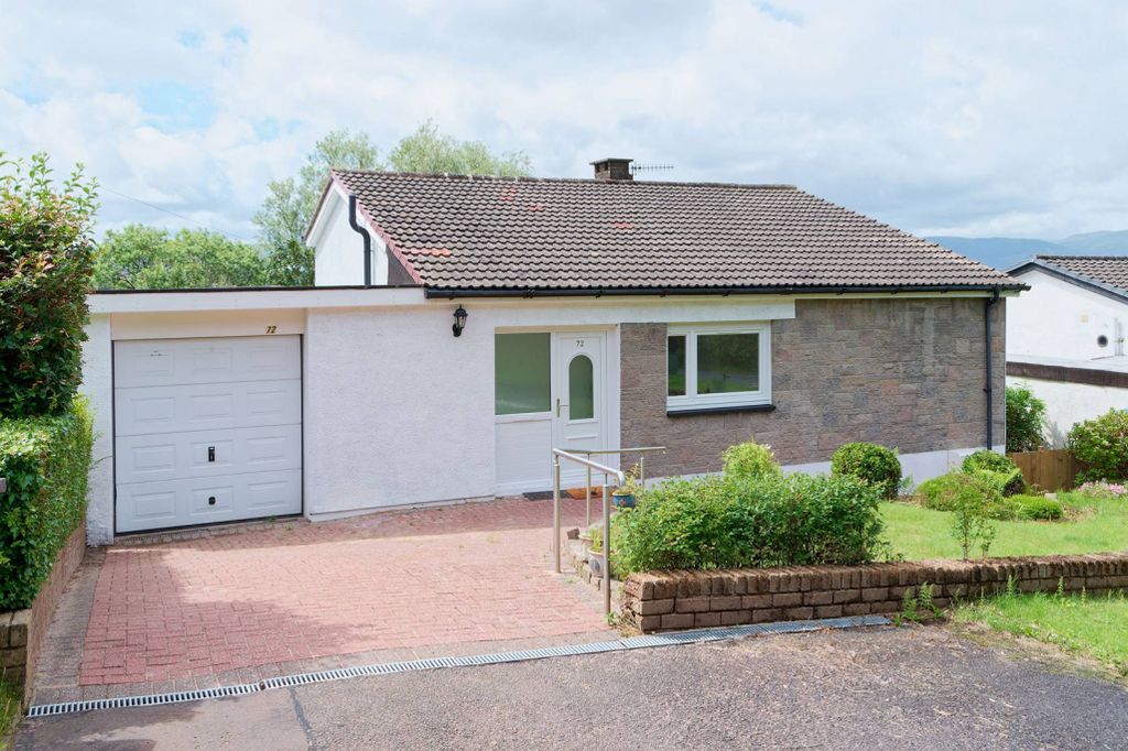 Property photo 1 of 27