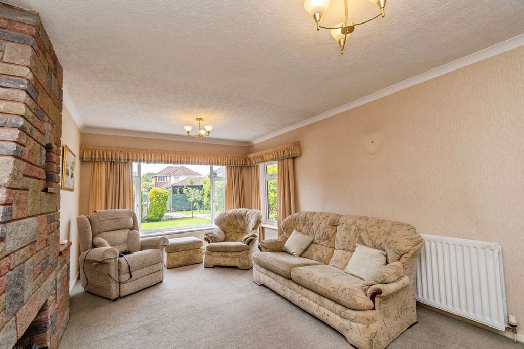 Property photo 3 of 15
