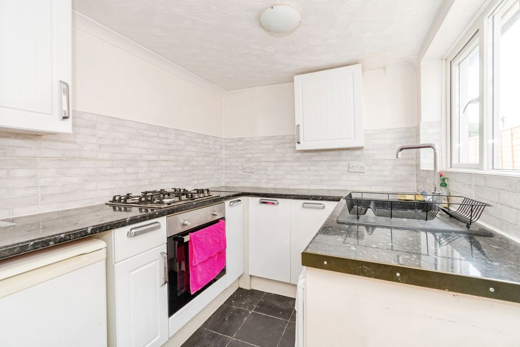 Property photo 2 of 17 Pbox-Img.Jpg