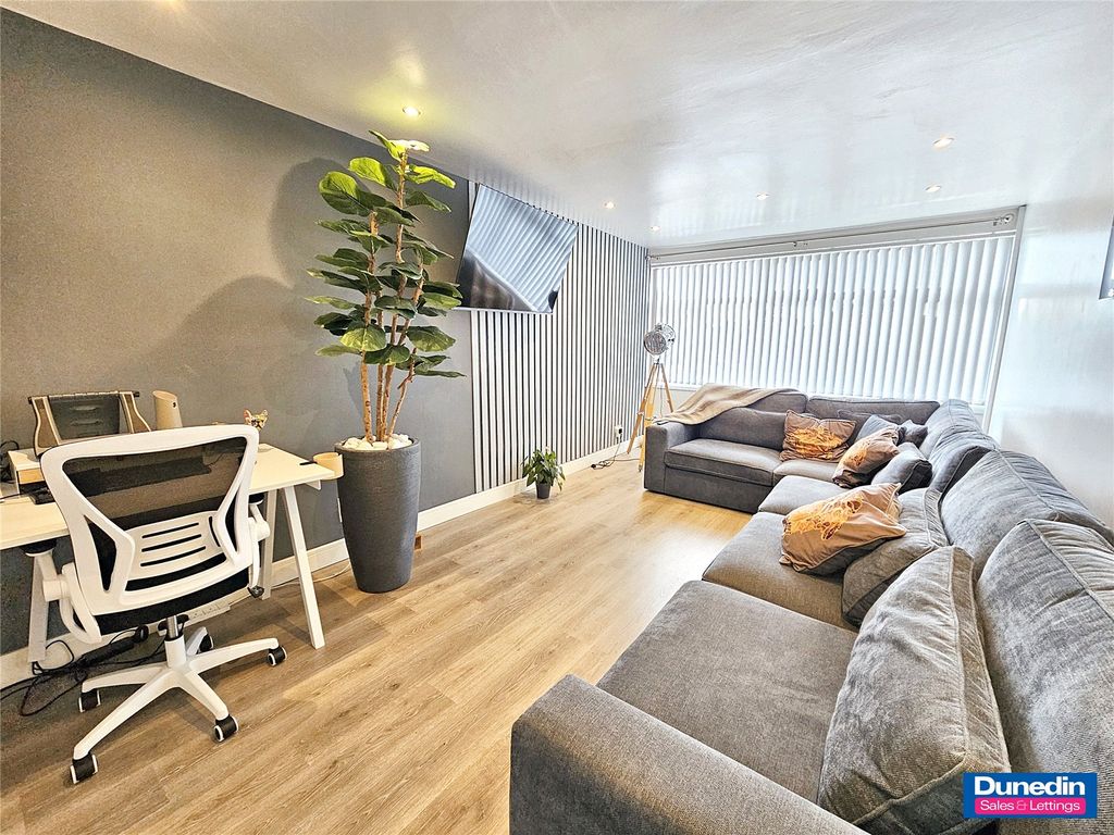 Property photo 2 of 11 Picture No. 01