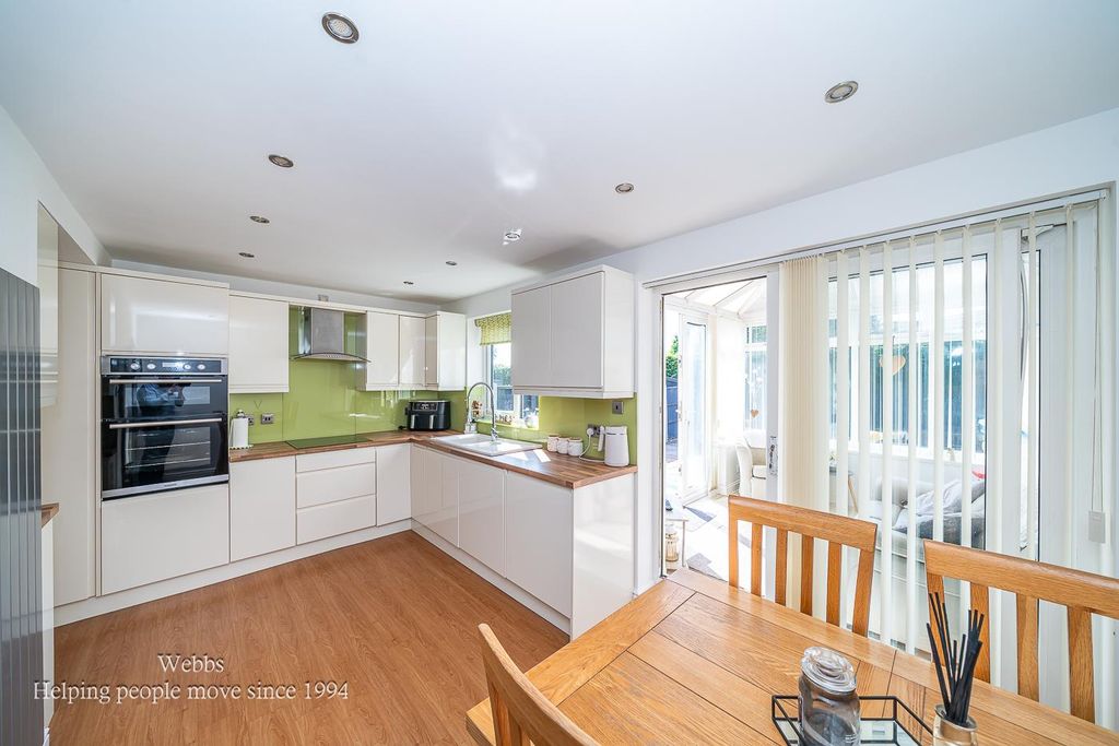 Property photo 2 of 33 Webbs-14.Jpg