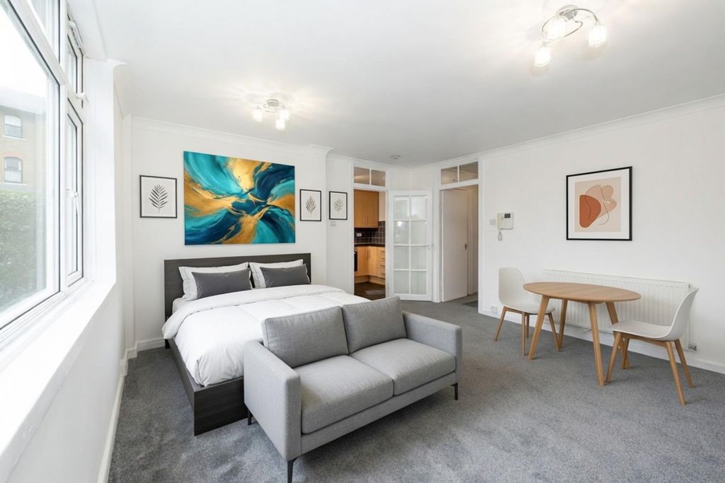 Property photo 1 of 7 Daynor House 4 Ai-001 Lr.Jpg