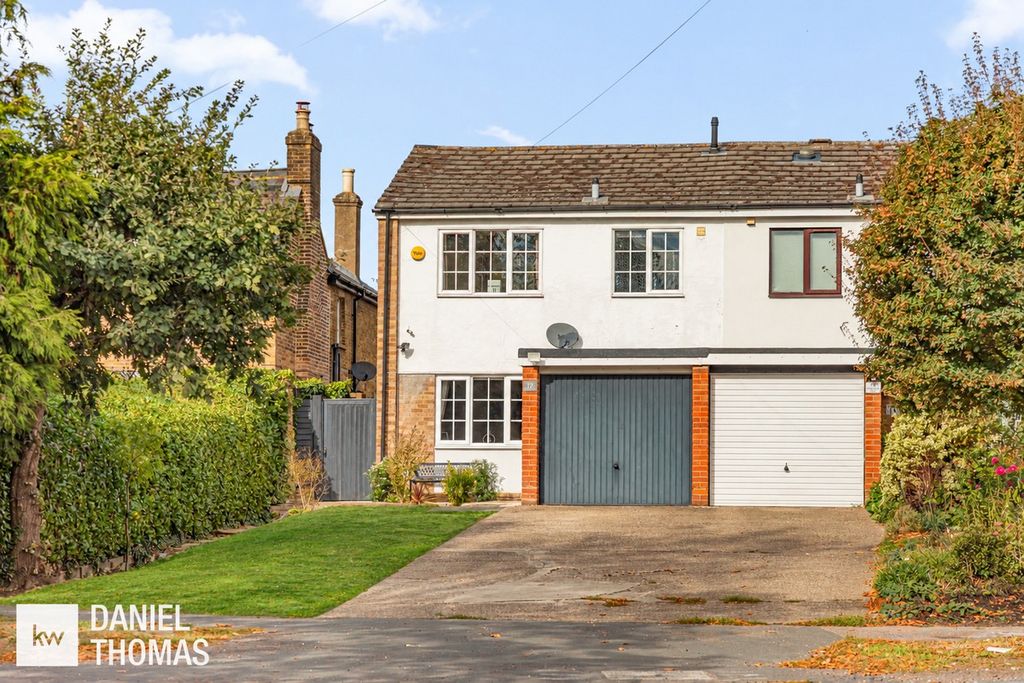 Property photo 1 of 34