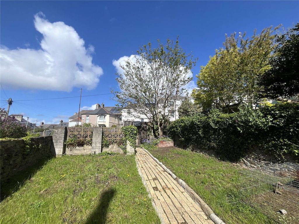 Property photo 2 of 11 Picture No. 22