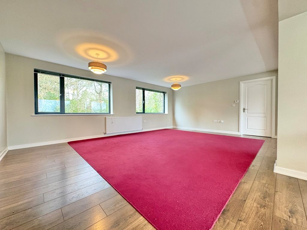 Property photo 1 of 20 Picture No. 34