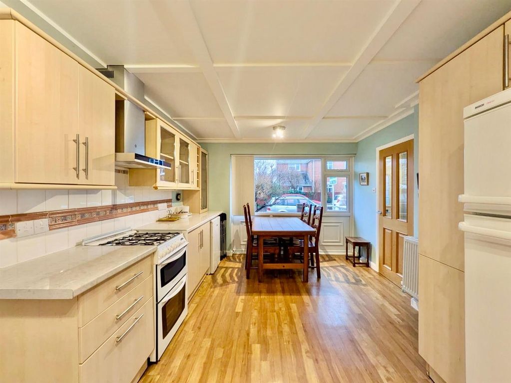 Property photo 3 of 21