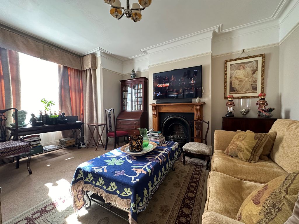 Property photo 3 of 28