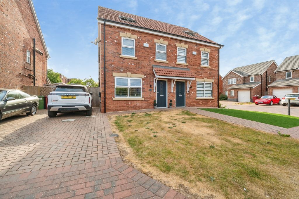 Property photo 1 of 15