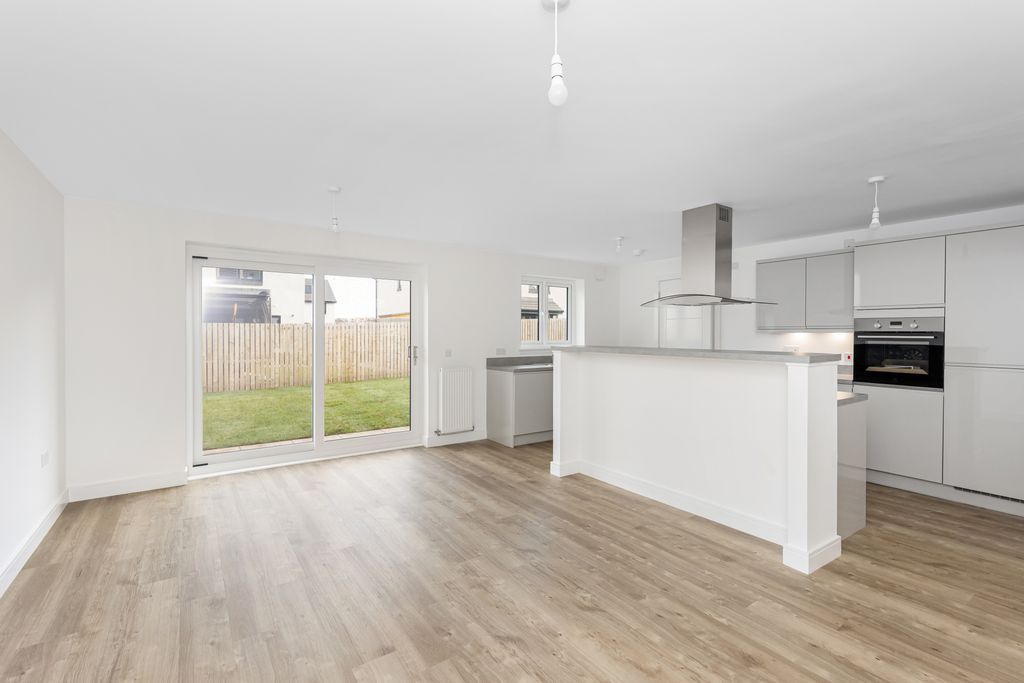 Property photo 2 of 27 Property Image 5