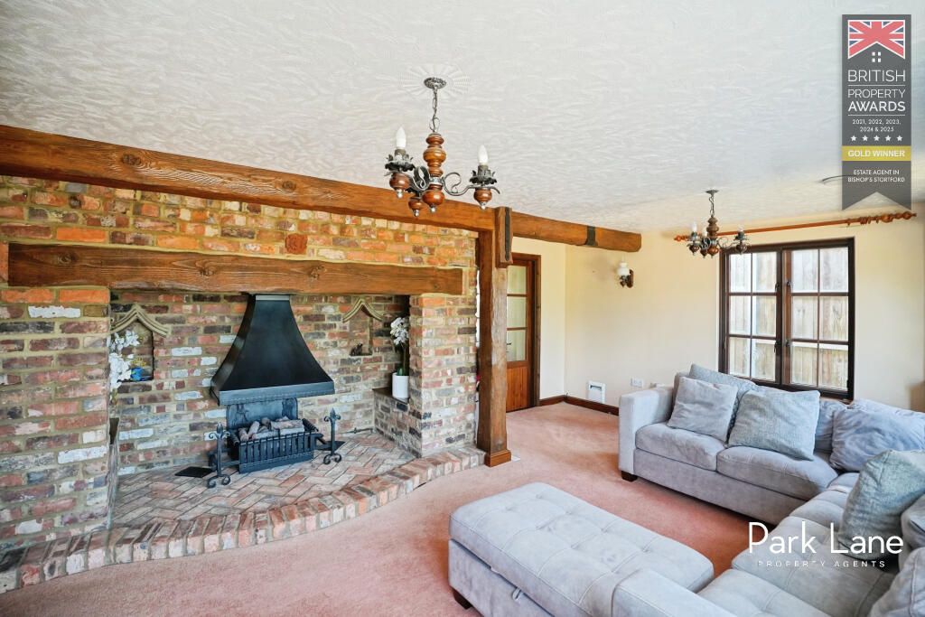Property photo 3 of 37