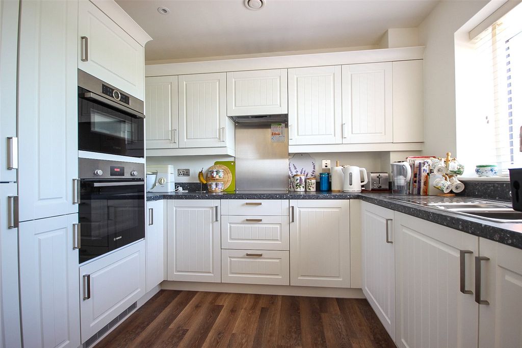 Property photo 3 of 18 Picture No. 05