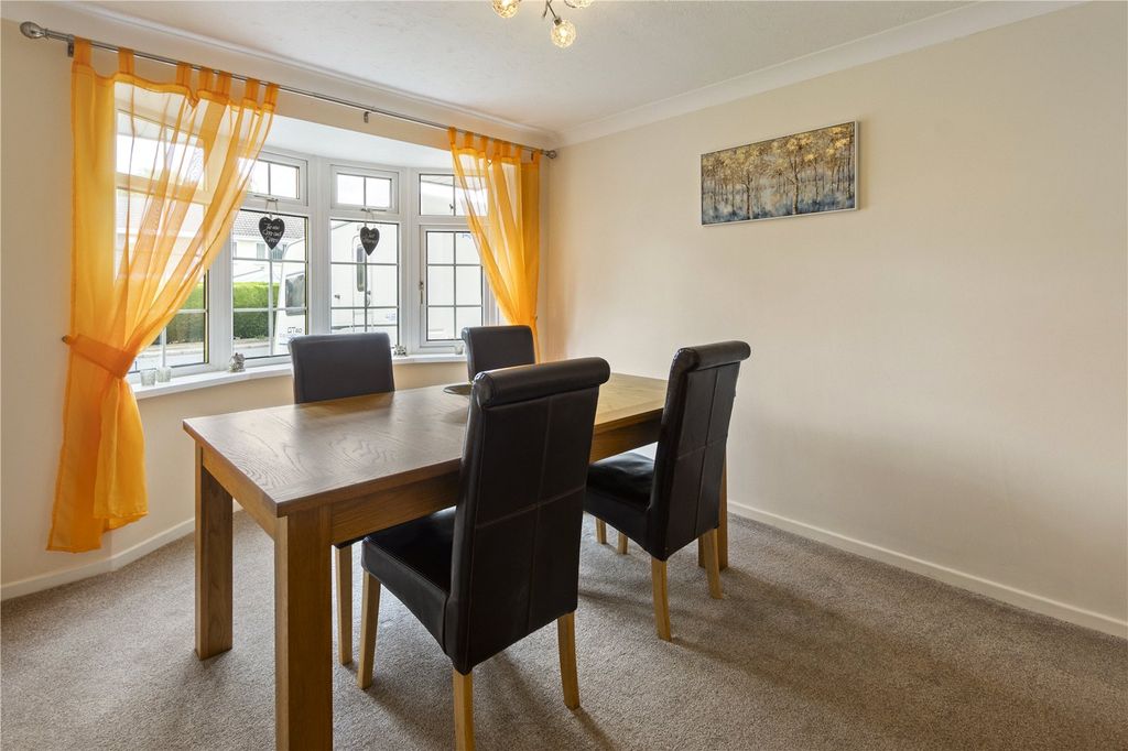 Property photo 3 of 32 Picture No. 30