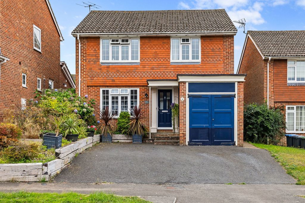 Property photo 1 of 18