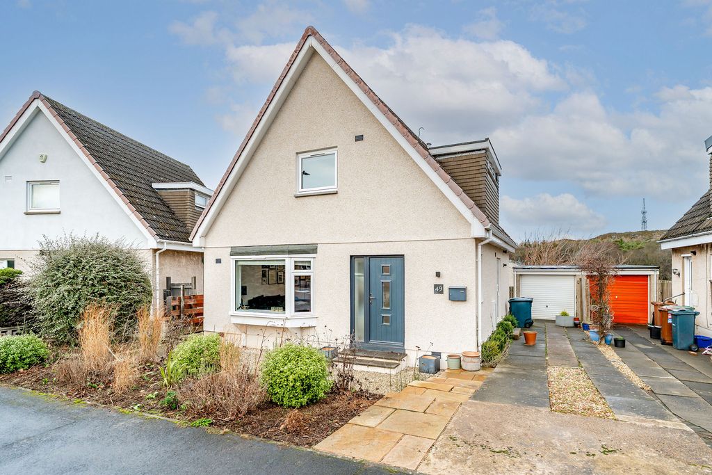 Property photo 1 of 28