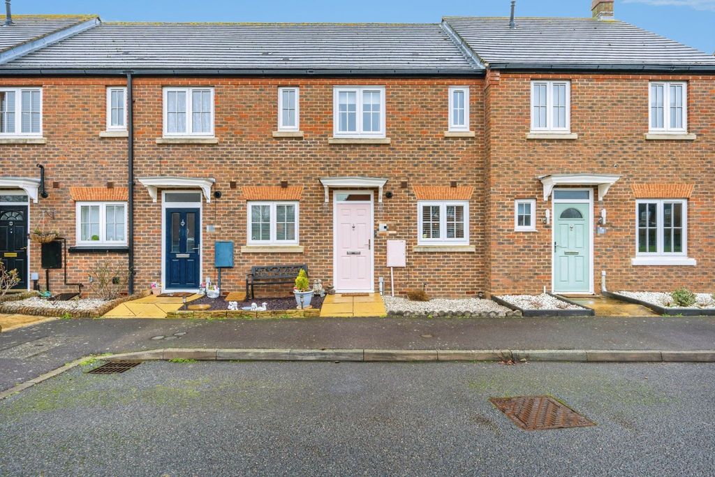 Property photo 1 of 12 Front