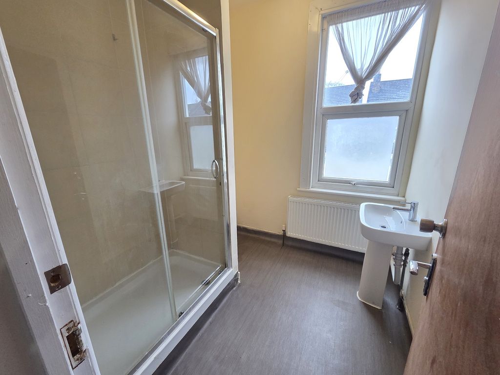 Property photo 3 of 11 Not Specified