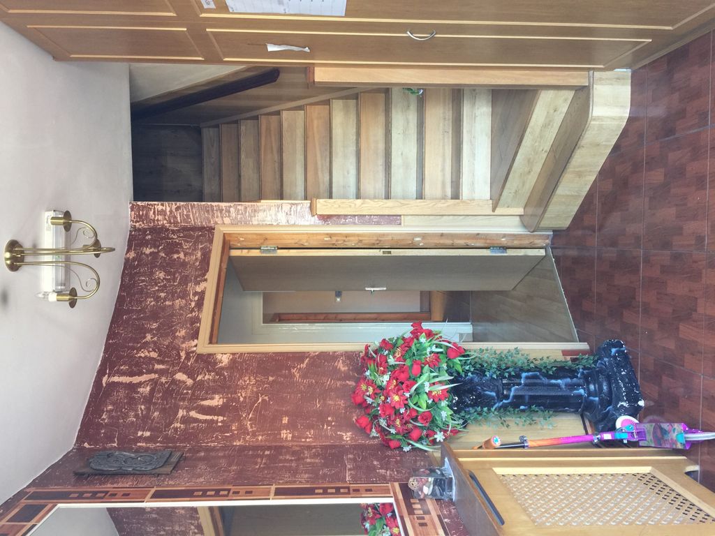 Property photo 2 of 7 Gallery