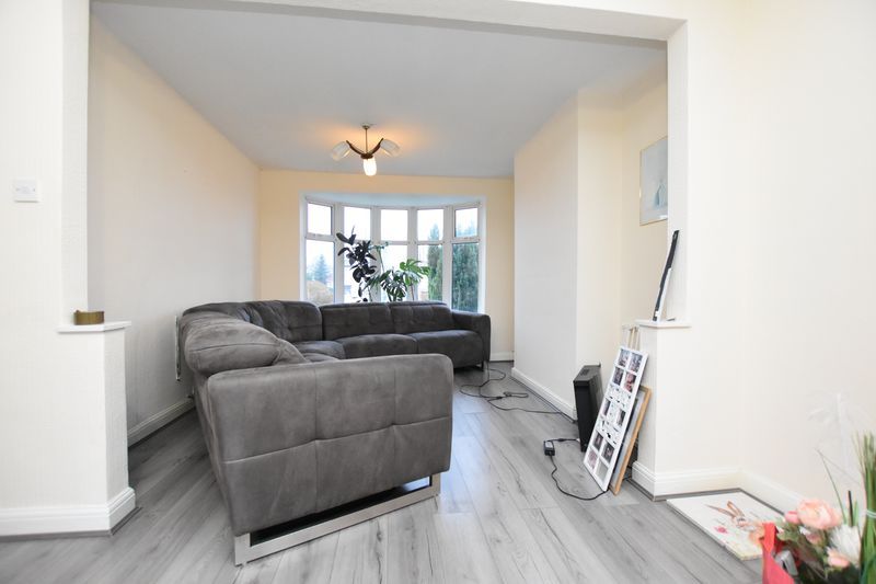 Property photo 2 of 12 Photo 3