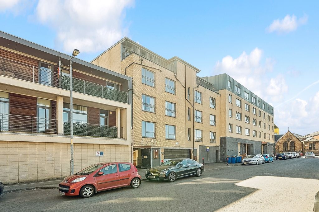 Property photo 1 of 15 1