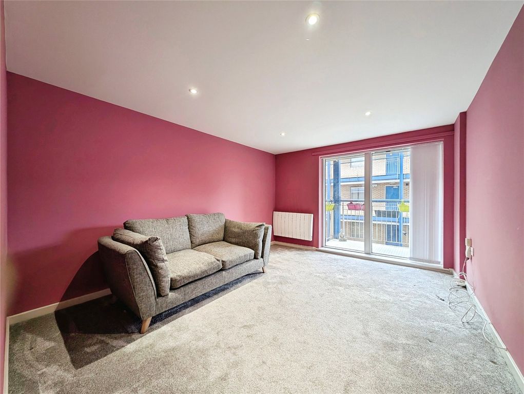 Property photo 2 of 14 Picture No. 35