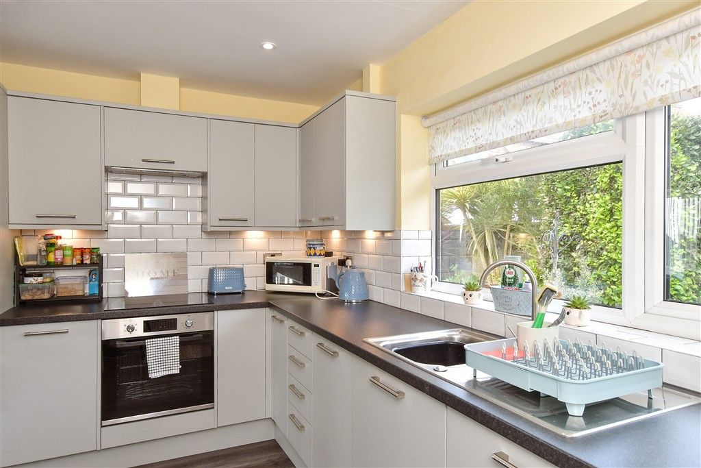 Property photo 3 of 15 Kitchen