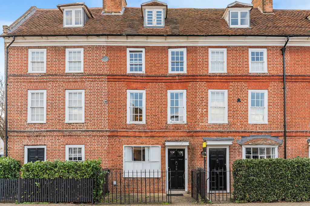 Property photo 1 of 23