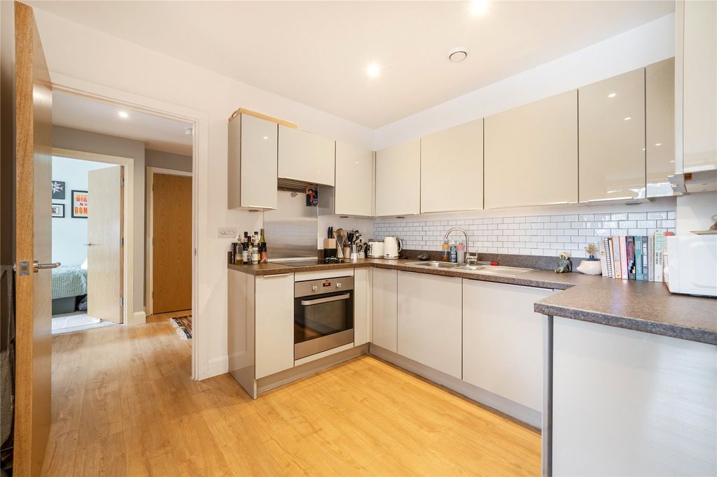 Property photo 3 of 9 Kitchen