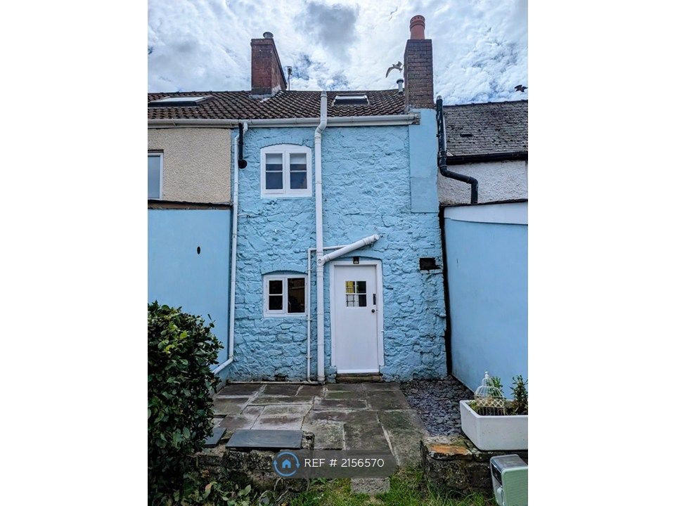 Property photo 2 of 27