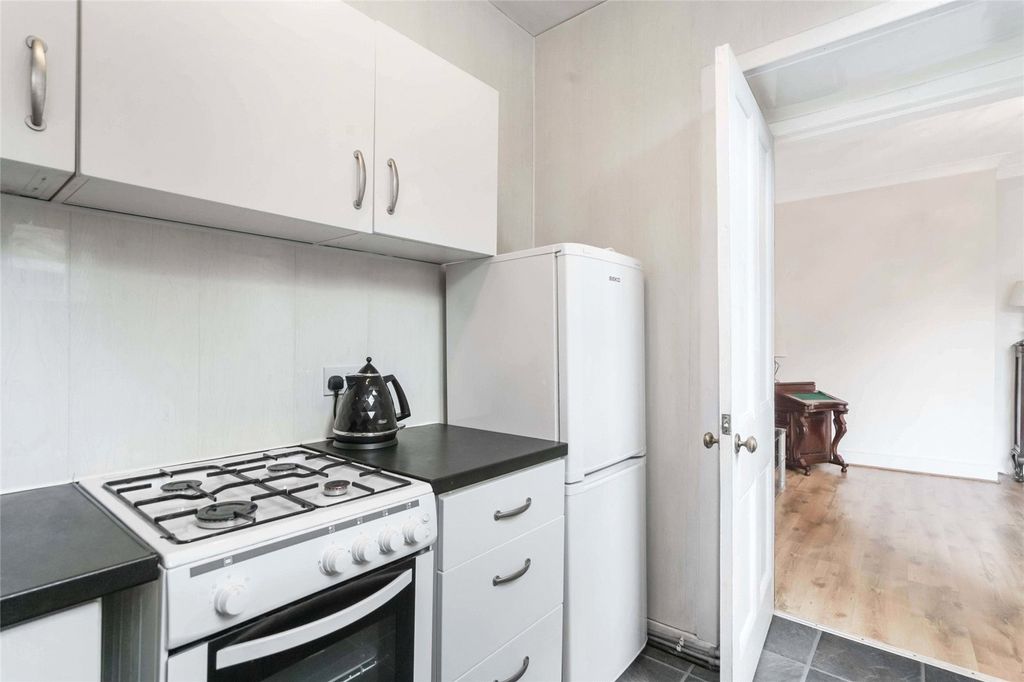Additional image 10 of 1 bed flat for saleShaftesbury Street, Alloa, Clackmannanshire FK10