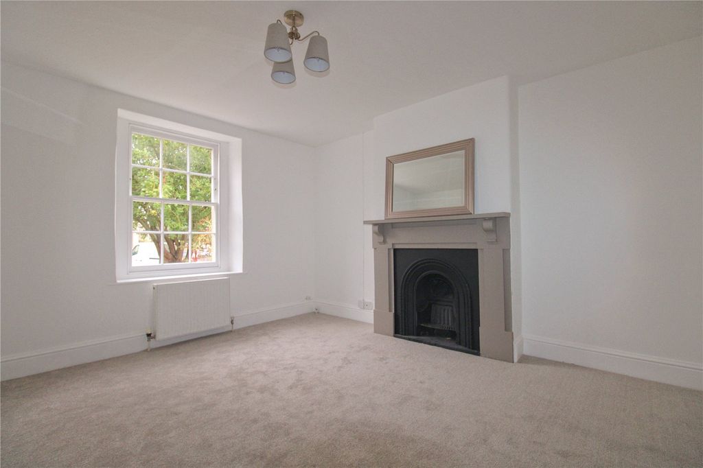 Property photo 2 of 22 Picture No. 10