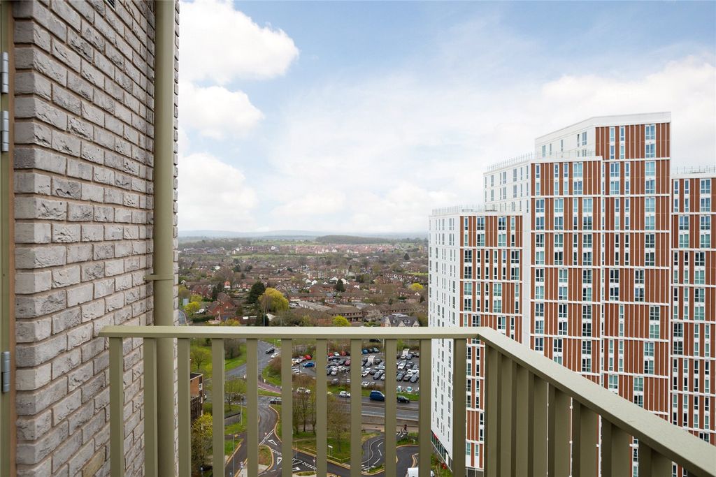 Property photo 2 of 6 Balcony