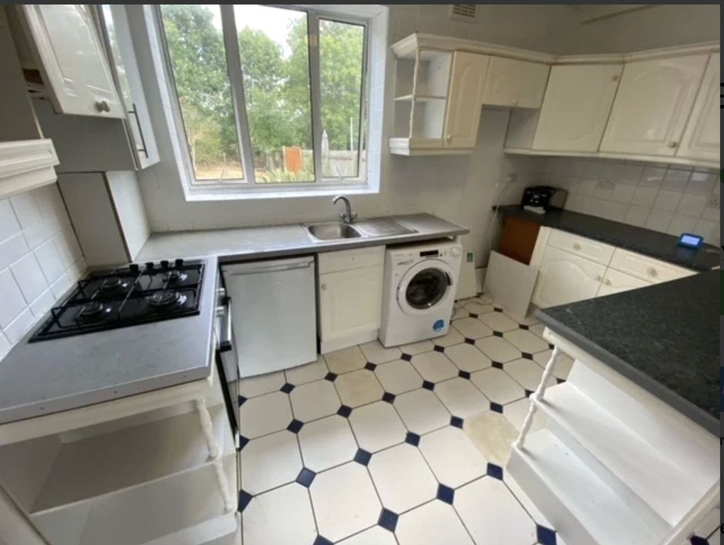 Property photo 3 of 8 Picture No. 05