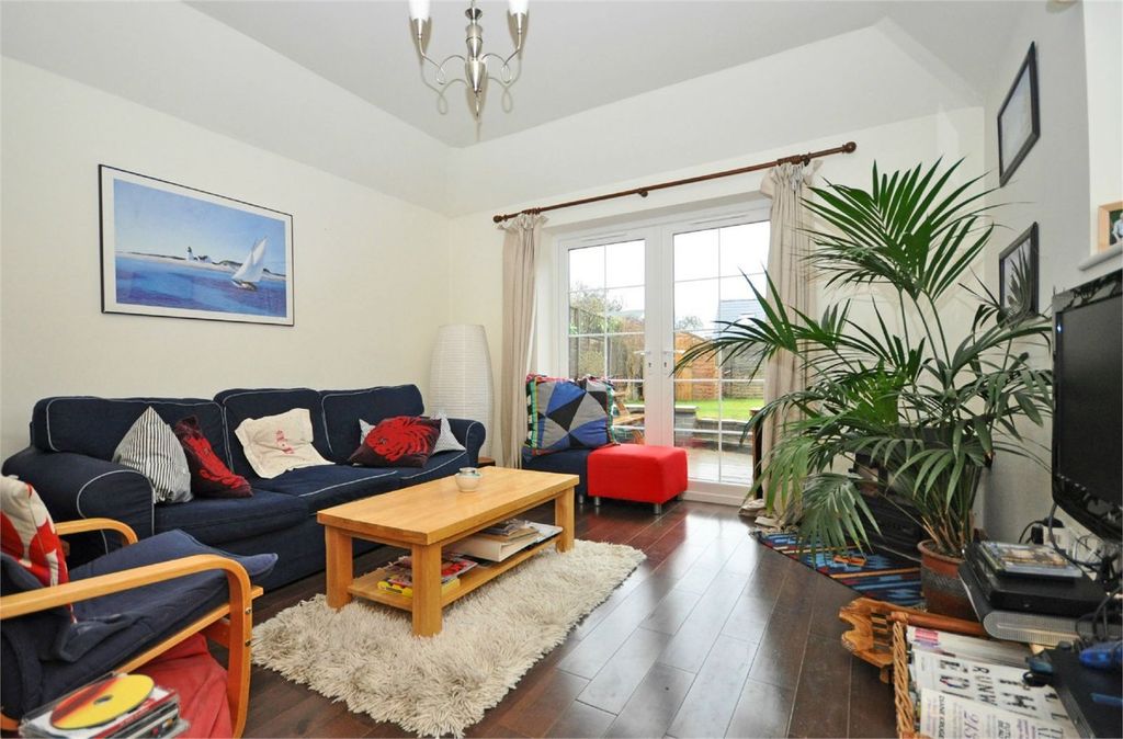 Property photo 3 of 10