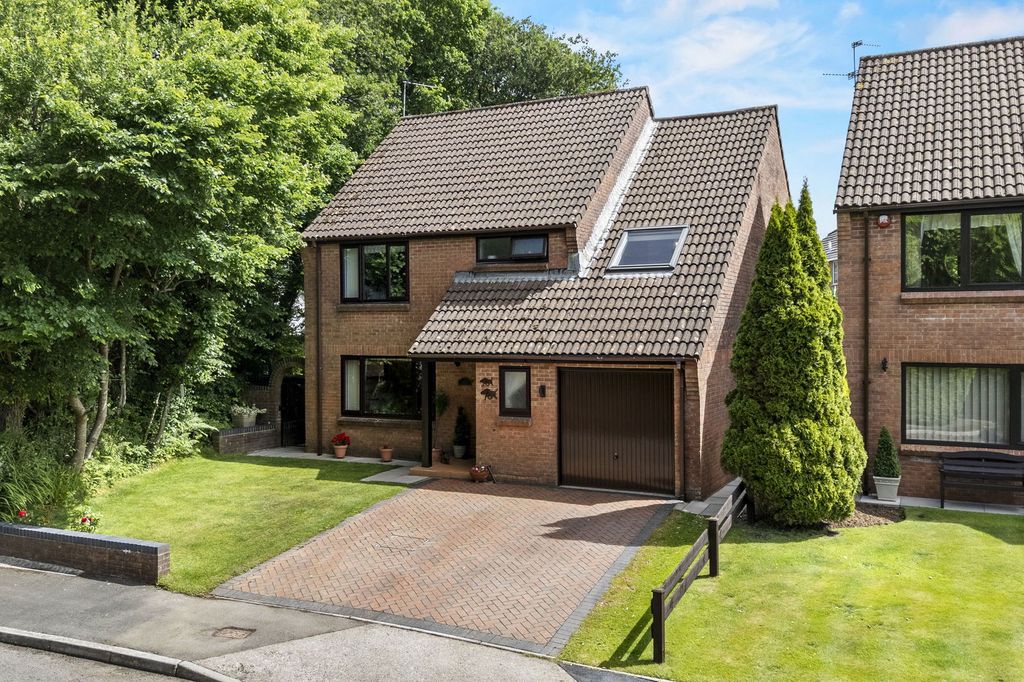 Property photo 1 of 31