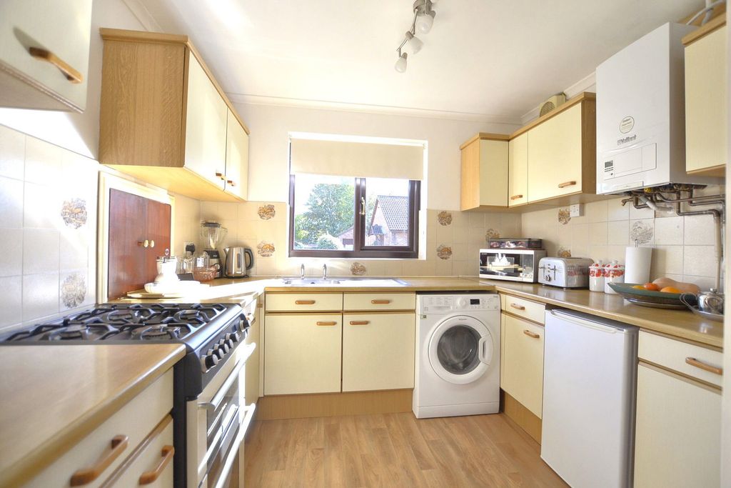 Property photo 3 of 18