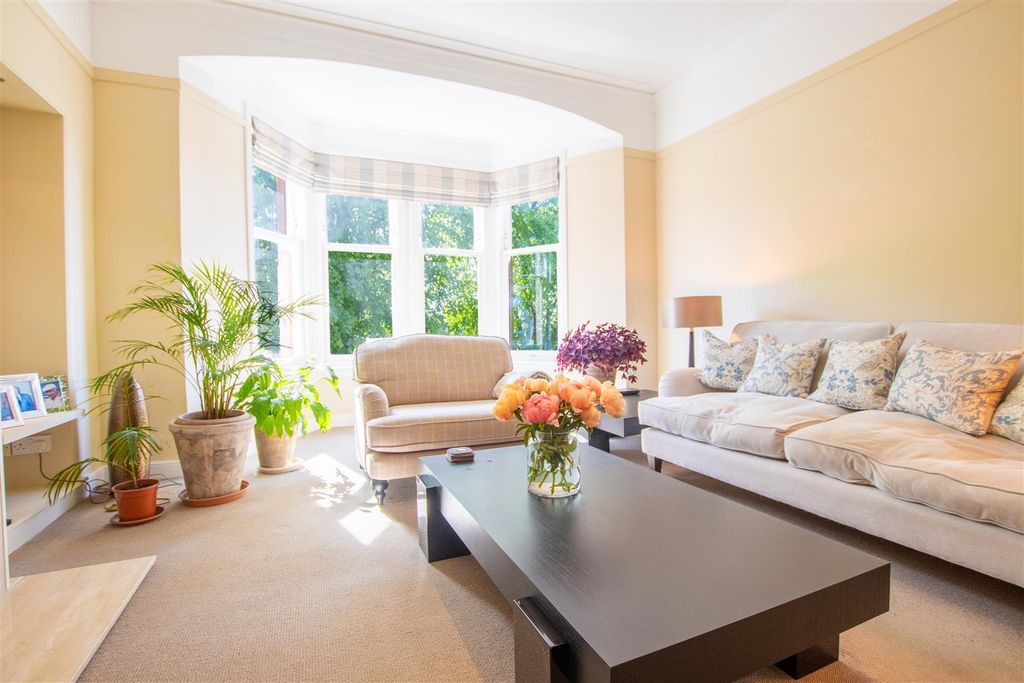 Property photo 3 of 24 Lounge-1.Jpg