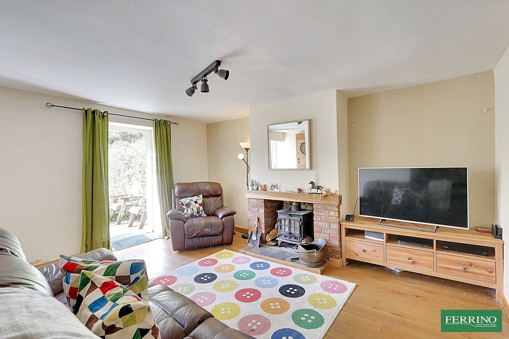 Property photo 3 of 25 Sitting Room