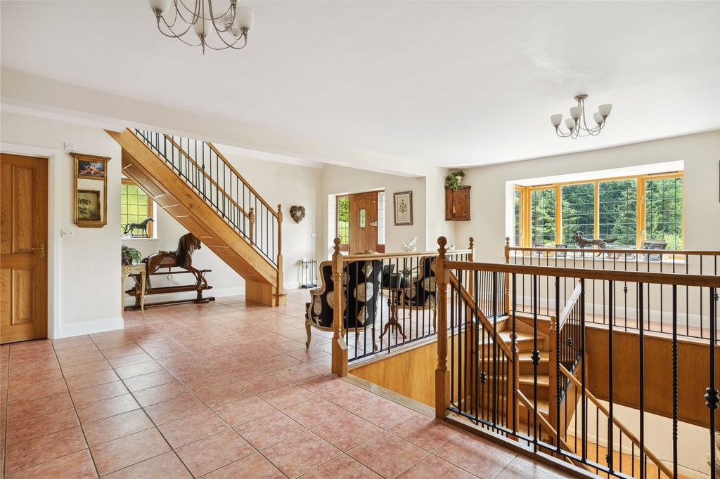 Property photo 3 of 33 Picture No. 65