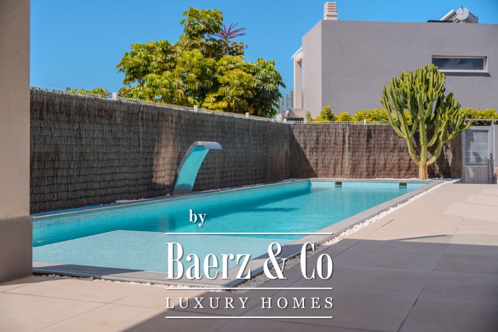 Property photo 3 of 45